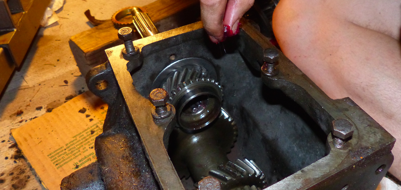 Illustration for article titled How I Completely Rebuilt My Jeep's Transmission In One Night For Less Than $100